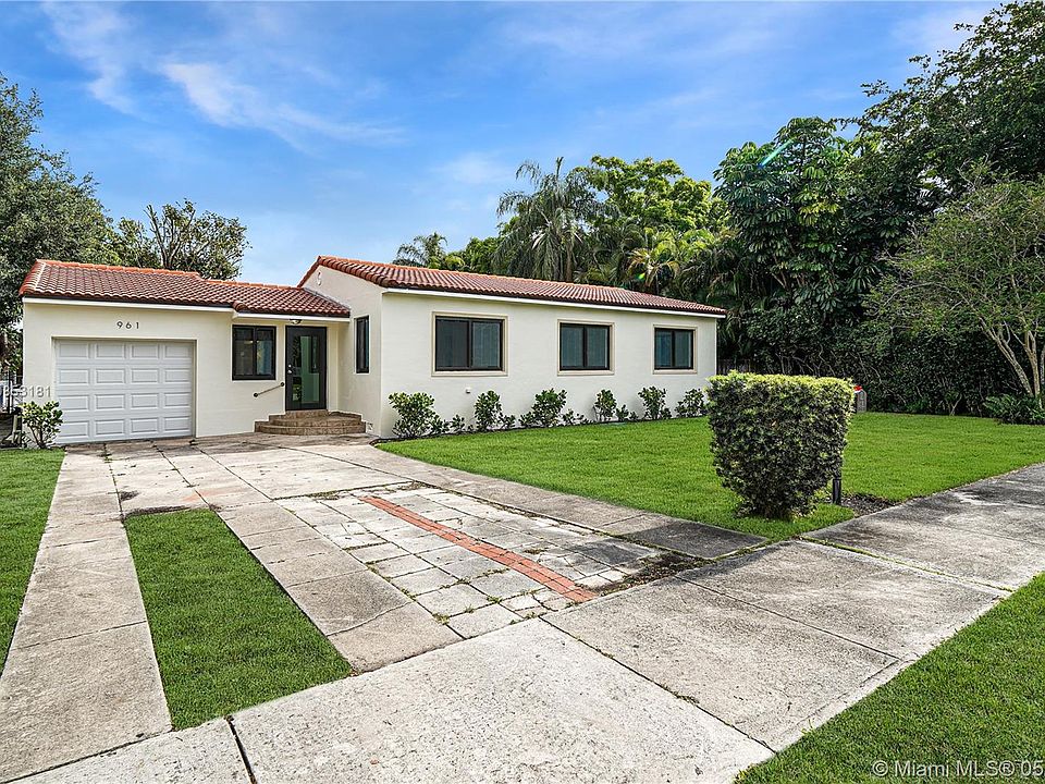 1st image of 961 Oriole Ave