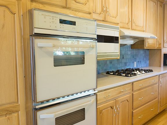 5th image of 1469 Enderby Way