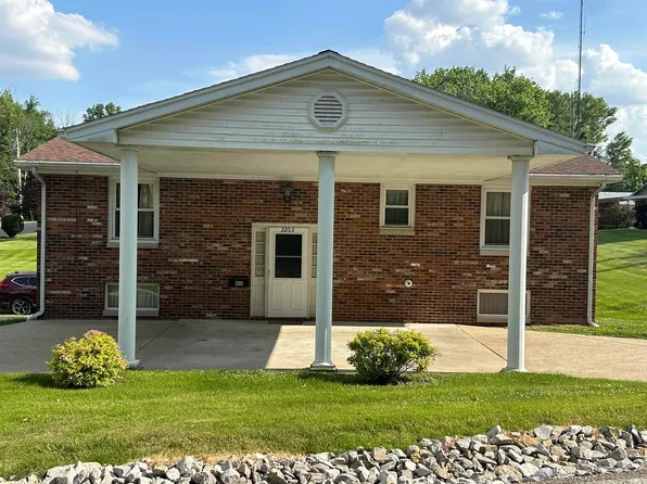 2203 E Lake Rd, Princeton, IN 47670