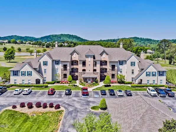 565 Rarity Bay Pkwy APT 204, Vonore, TN 37885