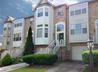 4118 Waterford Dr, Center Valley, PA 18034