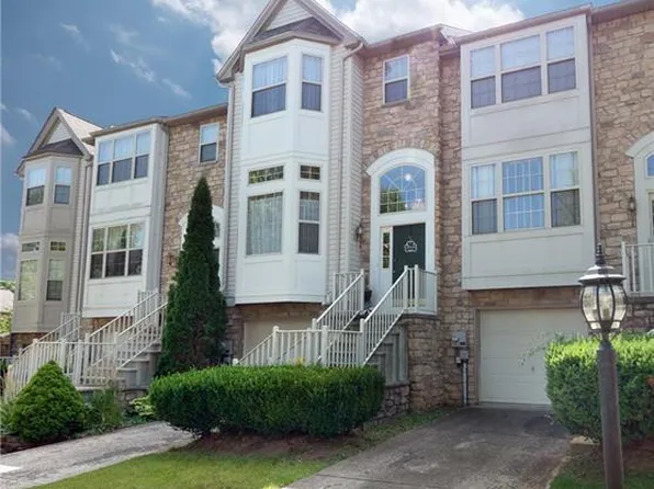 4118 Waterford Dr, Center Valley, PA 18034