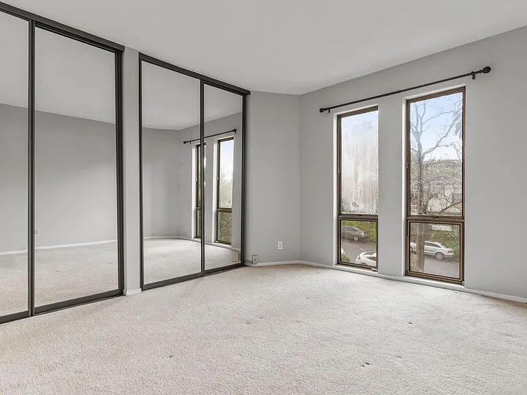 385 Jayne Ave #309 — Photo 22