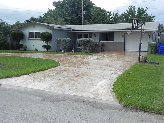 Concrete stamped driveway