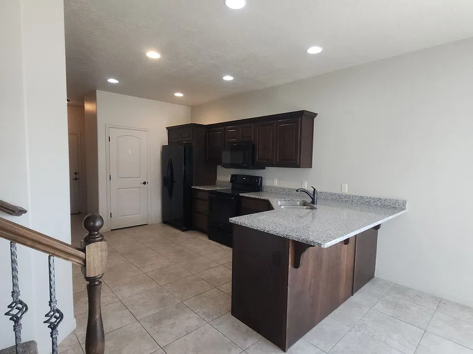 370 W Buena Vista Blvd #129