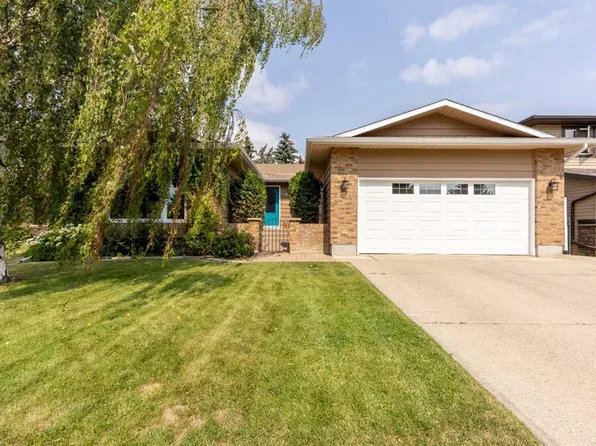 105 N Kings Bay S, Lethbridge, AB T1K 5E9