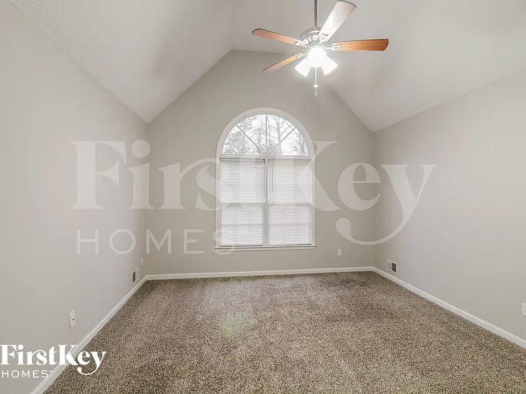 4725 Diggers Way — Photo 11