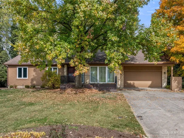 391 Copper Beech Ct, Dayton, OH 45459