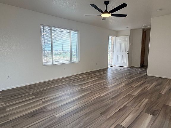 3rd image of 9236 Peach Ave #B