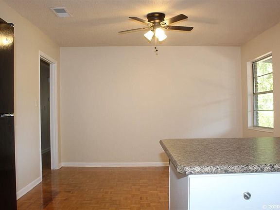 4th image of 4131 NW 20th Dr