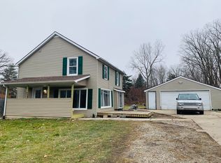 3526 Pleasant Grove Rd, Lansing, MI 48910