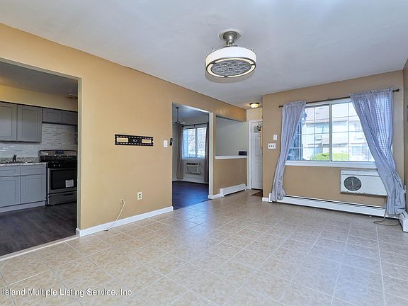4th image of 7 Lynn Ct