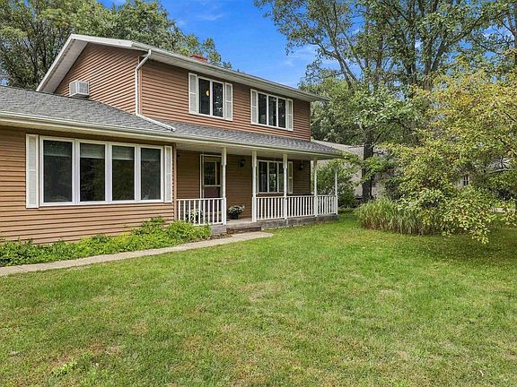 4th image of 113 WALKINS COURT