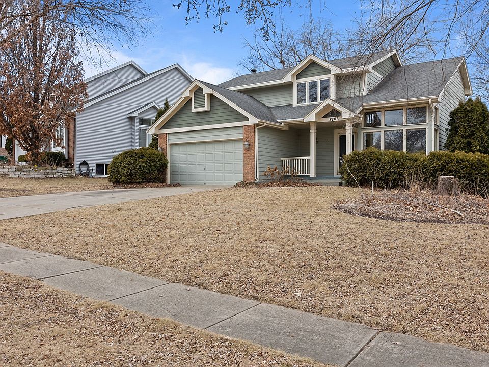 1st image of 8707 Oakdale Dr
