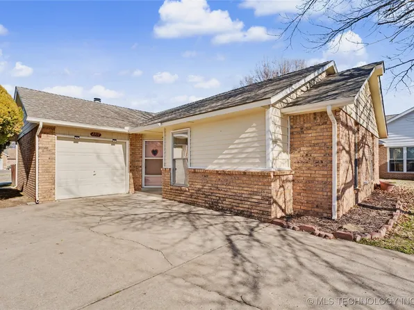 2717 S Narcissus Pl, Broken Arrow, OK 74012