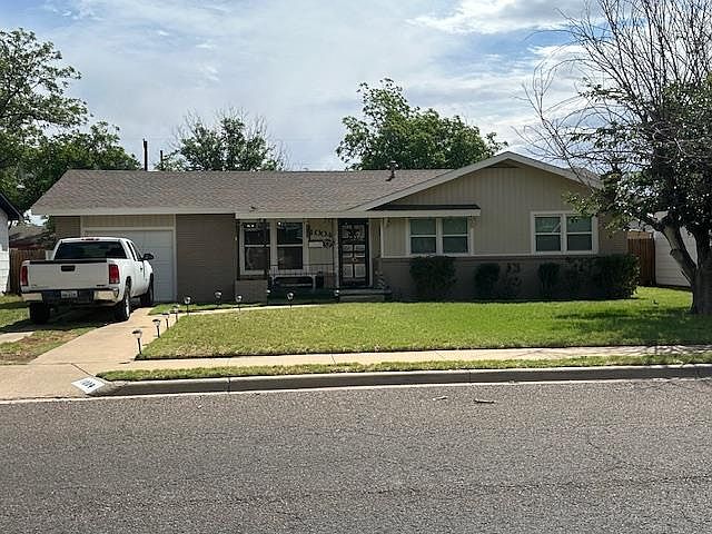 1st image of 1004 NW 9th St