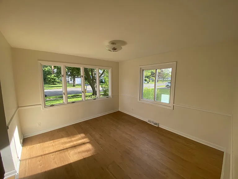 190 Lattimore Rd — Photo 10