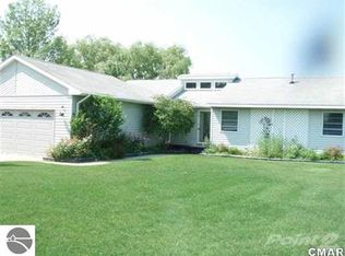 2395 Kapplinger Dr, Farwell, MI 48622