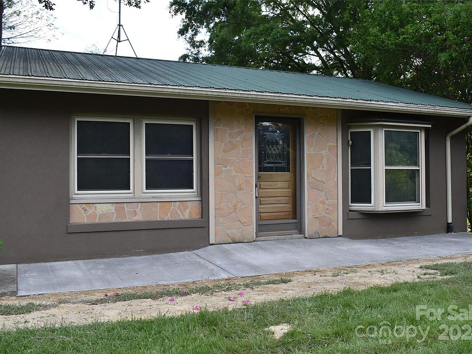 1st image of 222 Lost Lake Dr
