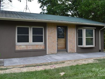 222 Lost Lake Dr, Troy, NC, 27371