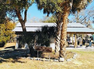 1801 Oak Ave NE, Steinhatchee, FL 32359