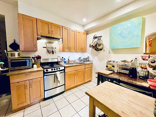 Rented by Level Group | media 5