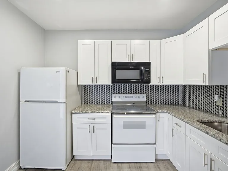 1411 E 24th Ave #B — Photo 7