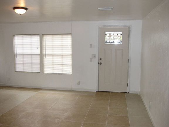 5th image of 7602 Sunwood Dr