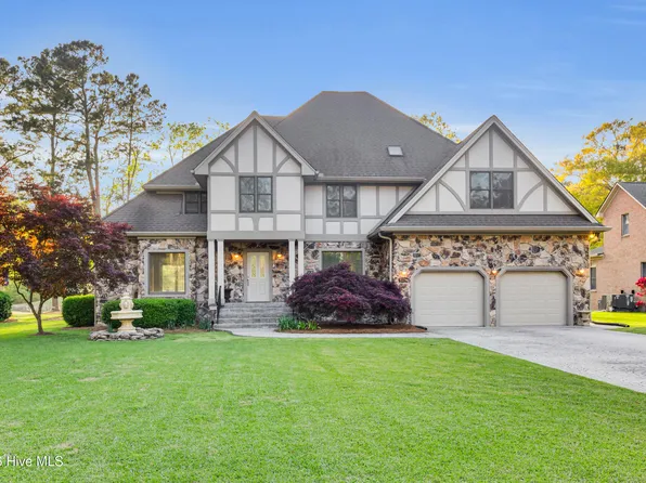 7000 Club House Drive, New Bern, NC 28562
