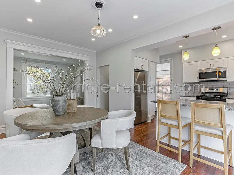 634 E Mithoff St — Photo 8