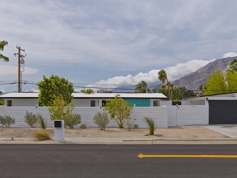 765 W Rosa Parks Rd — Photo 1
