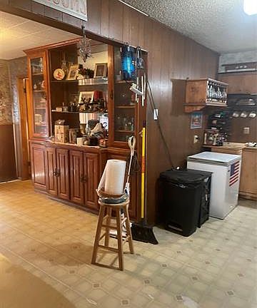 5th image of 2313 Anita Dr