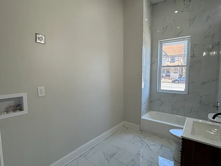 740 Dixwell Ave #1F — Photo 7