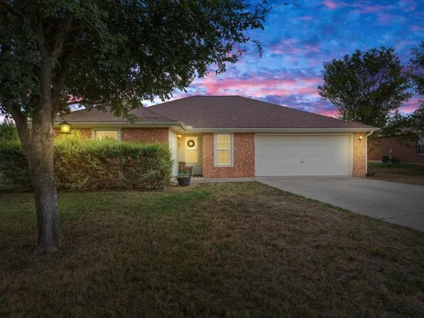 101 Shale Dr, Jarrell, TX 76537