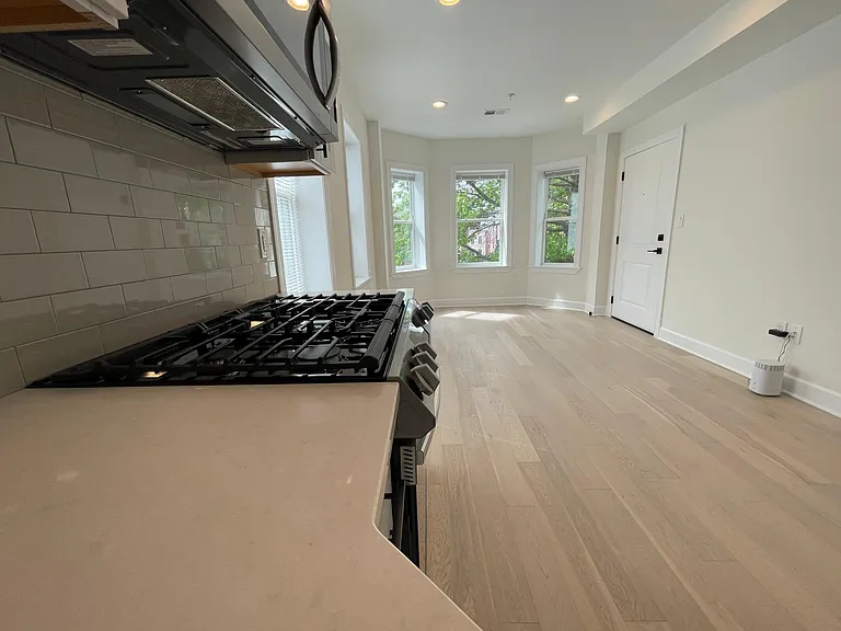 75 Florida Ave NW #3 — Photo 7