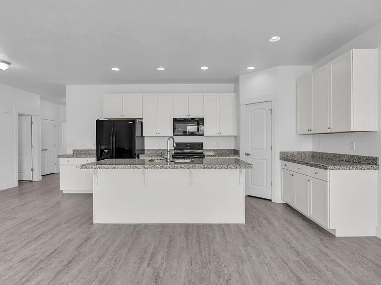 13696 S Glengarry Ln — Photo 3