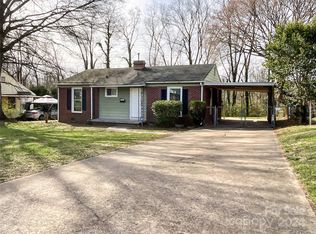 3015 Remington St, Charlotte, NC 28216