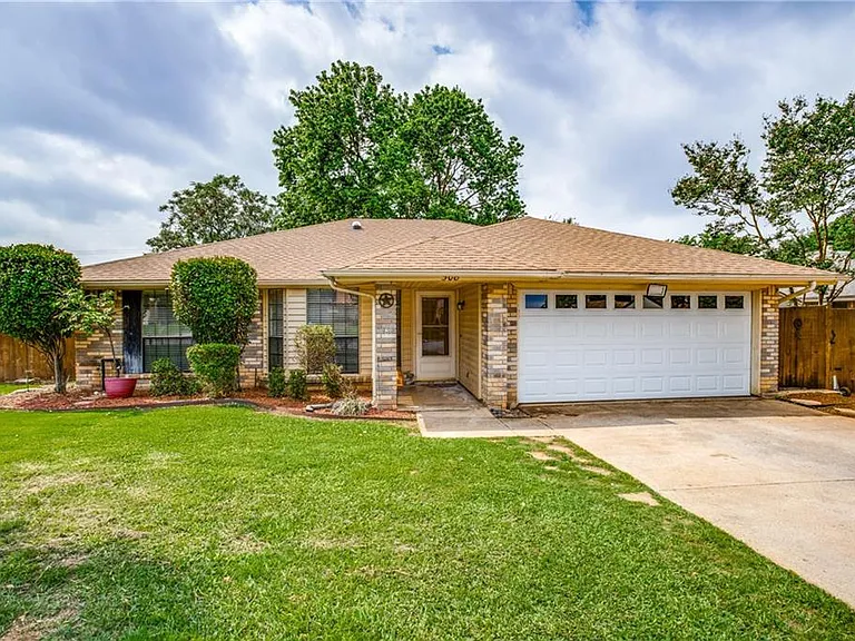 508 Tarragon Ln — Photo 1