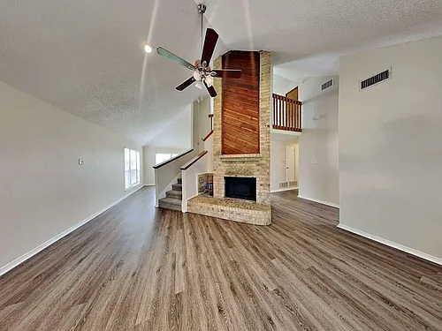 2111 Stein Way Photo 1