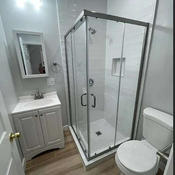 1020 W 39th Pl — Photo 10