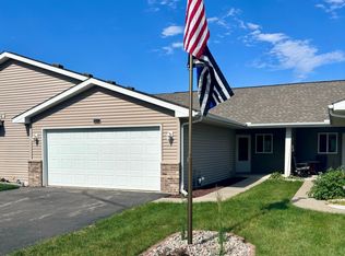 611 Danielson Ct, Maple Lake, MN 55358
