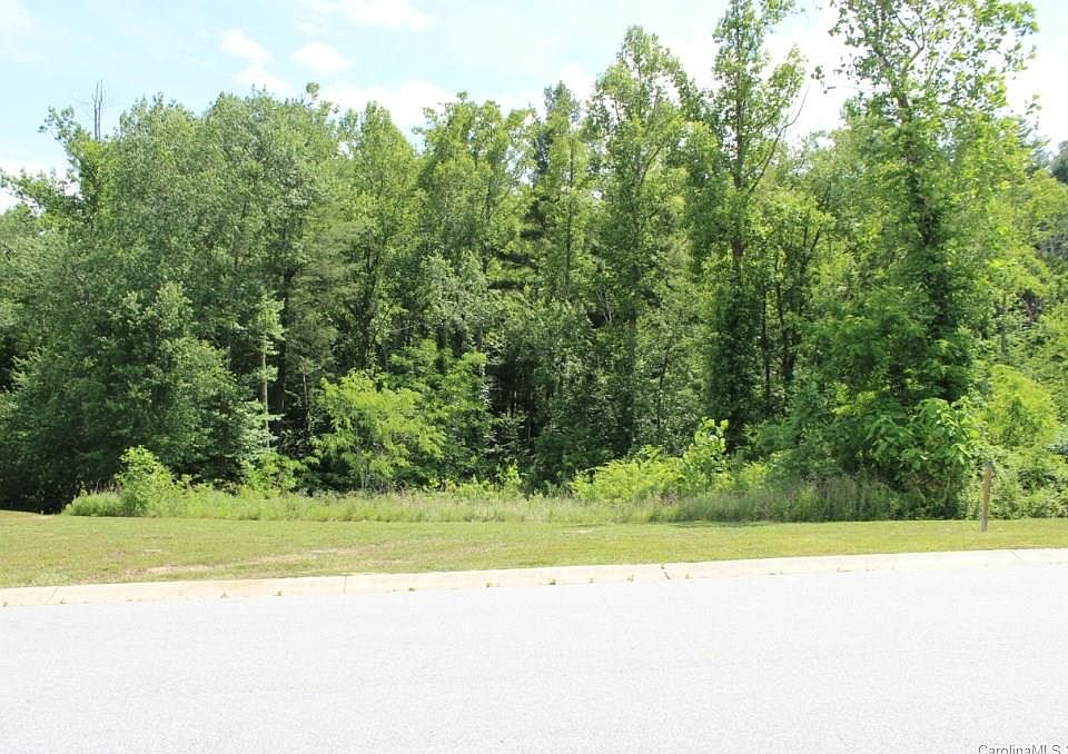 1st image of 235 Fernbrook Way