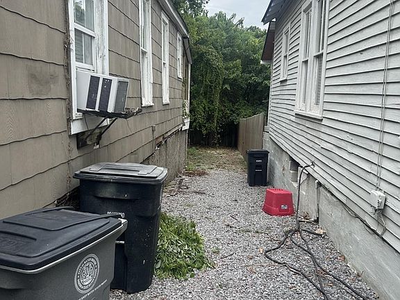 4th image of 661 Lakeland Dr #2
