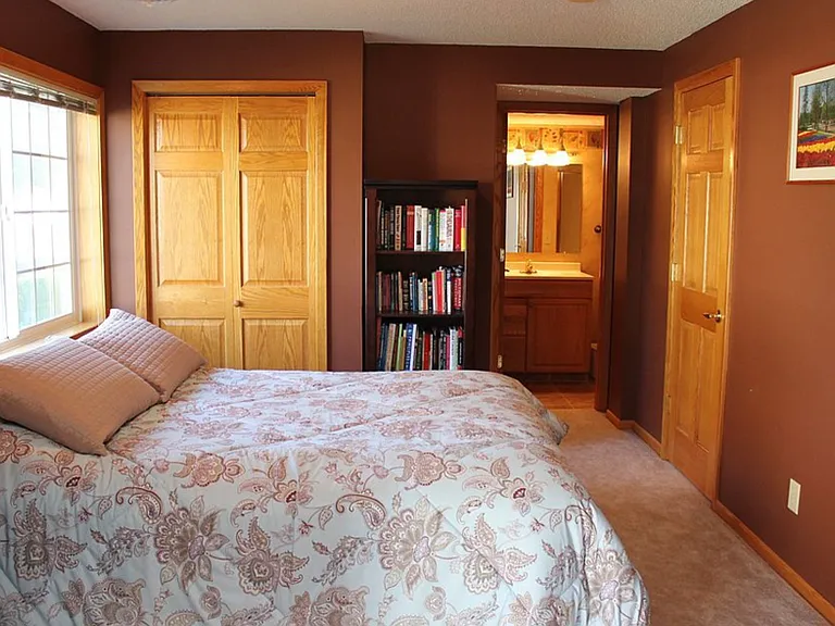 18216 Warbler Ln — Photo 10