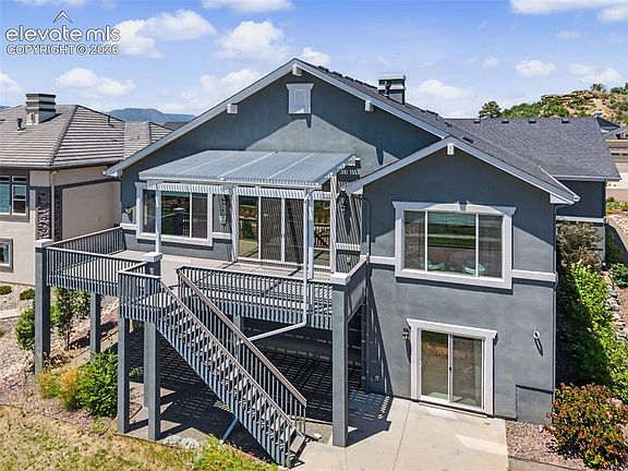 3rd image of 1955 Walnut Creek Ct