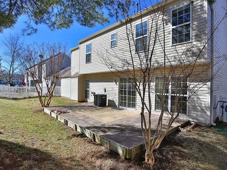 17259 Larkin Dr — Photo 18
