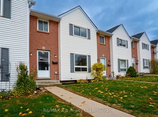 380 Quarter Line #6, Tillsonburg, ON N4G 4H1