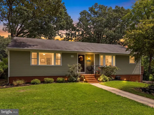 243 12th St, Pasadena, MD 21122