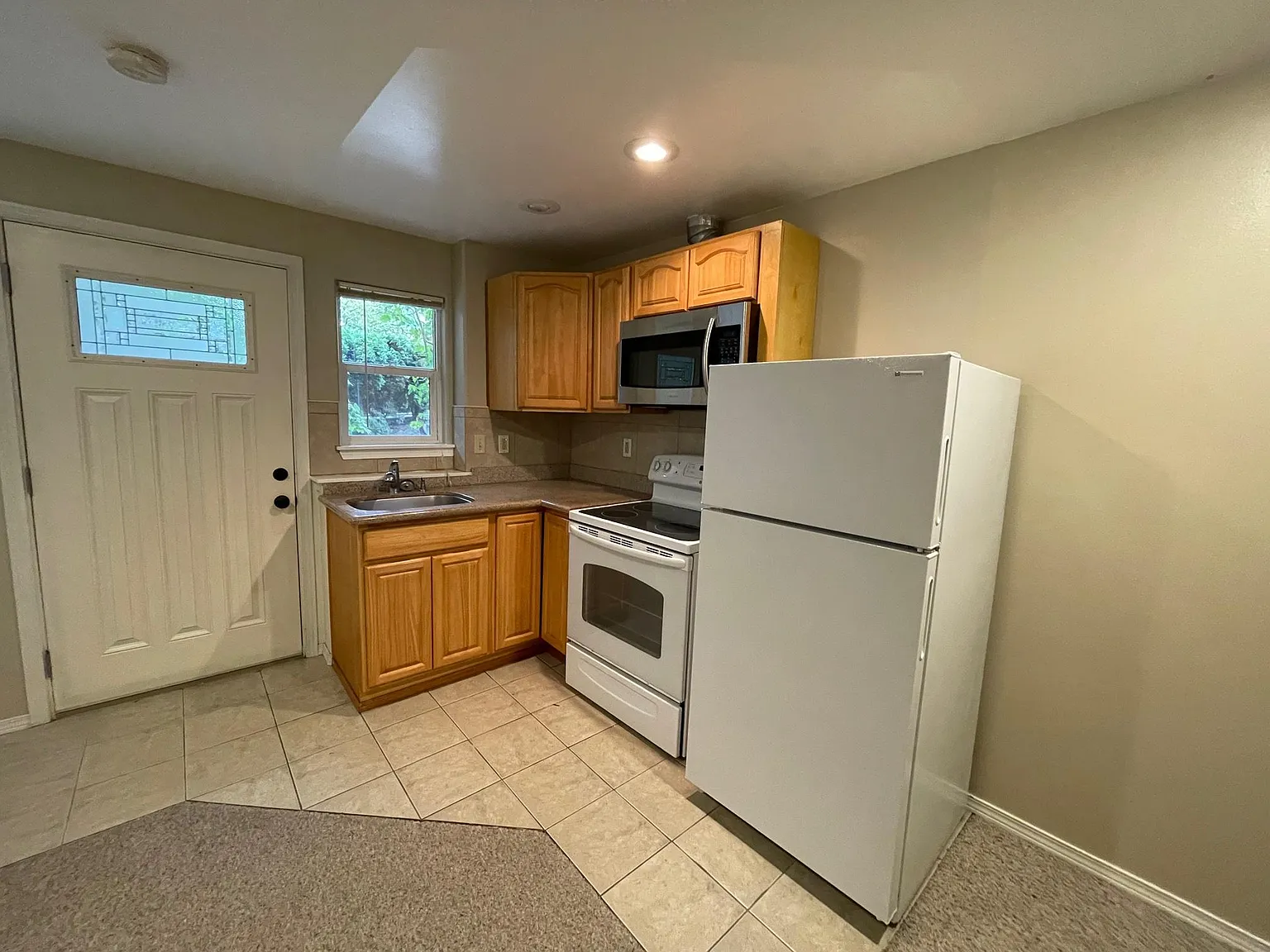 618 W Emerson St — Photo 1