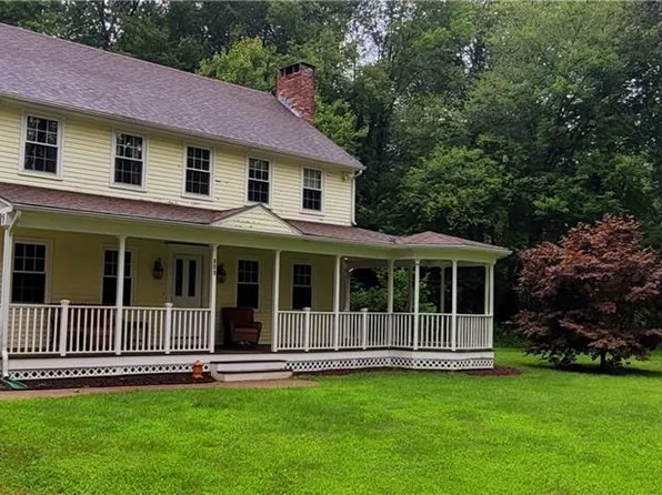 809 Tourtellot Hill Rd, Glocester, RI 02857